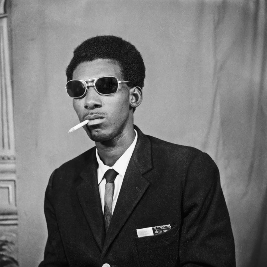 Le Vendeur Sénégalais qui Fume, 1972