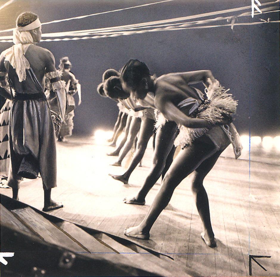African (Guinea) Ballet at l'Alhambra (France)